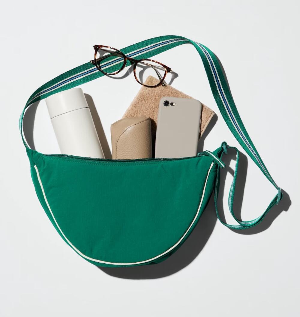 Uniqlo Round Mini Shoulder Bag in Striped Green